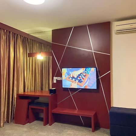 D'Merlion Hotel Pembunuh Exterior photo