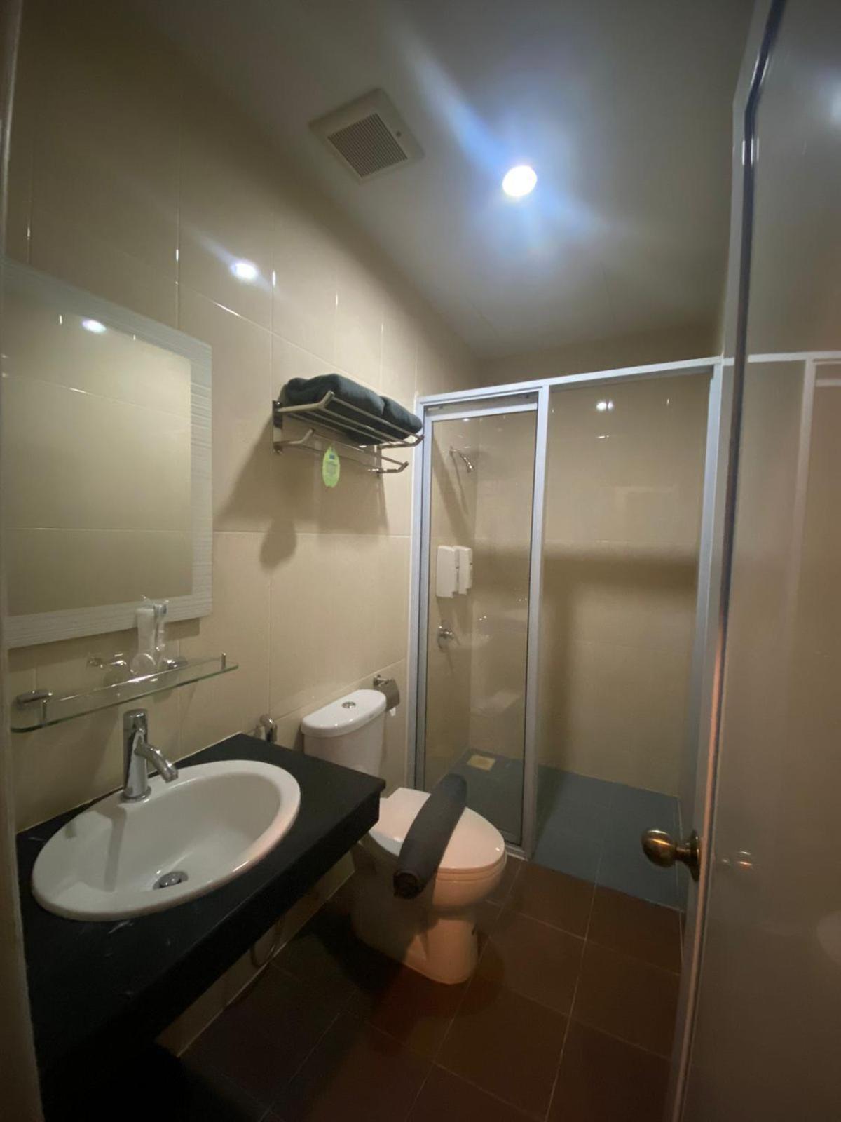 D'Merlion Hotel Pembunuh Exterior photo